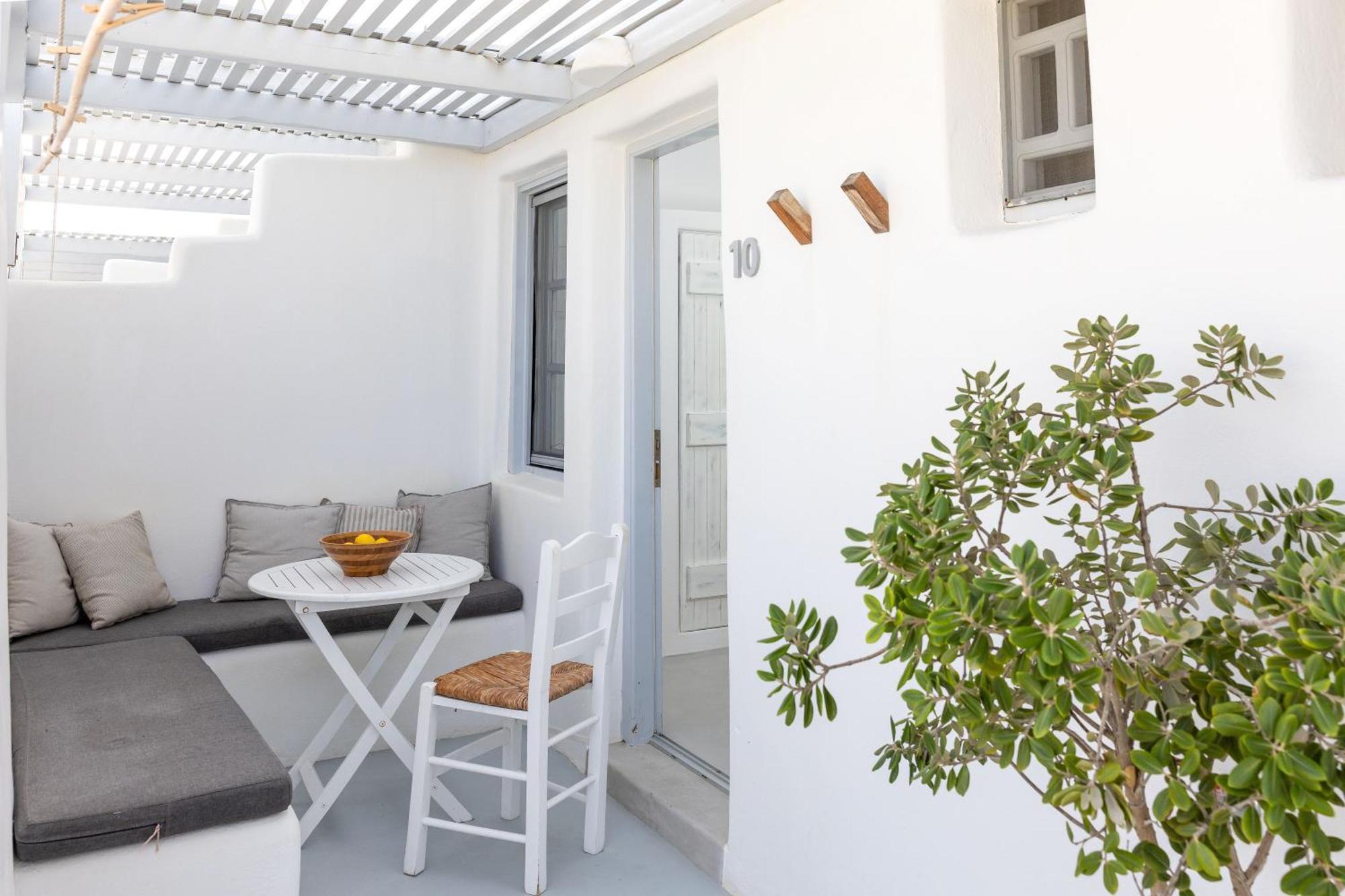 Flisvos Beach Apartments Naxos City Екстер'єр фото