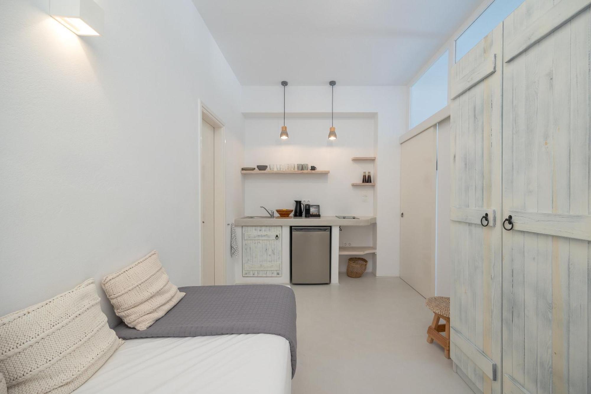Flisvos Beach Apartments Naxos City Екстер'єр фото